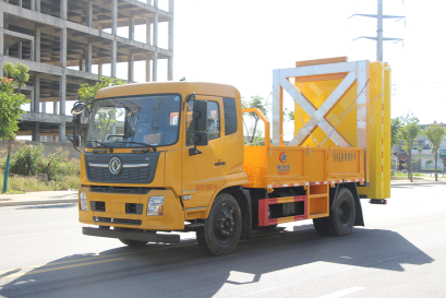 東風(fēng)天錦康機230馬力防撞緩沖車 16T